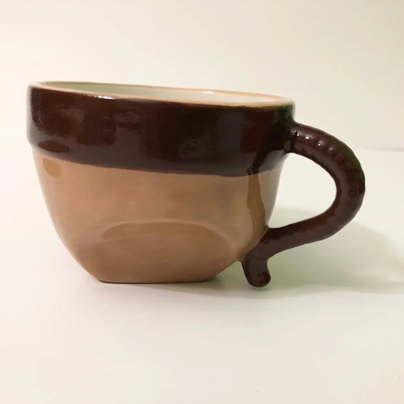 Main And Local The  Mountie Hat Teacup Set - Picture 6 of 16